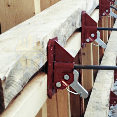 Шкворень с гайкой для опалубки б/у